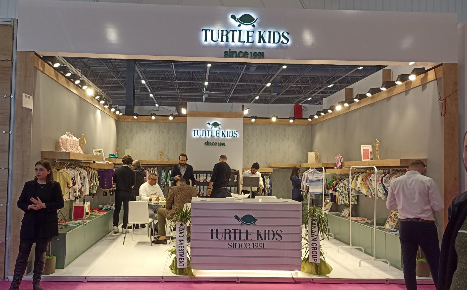 anne-bebek-fuari-istanbul-ahsap-fuar-stant-tasarimi